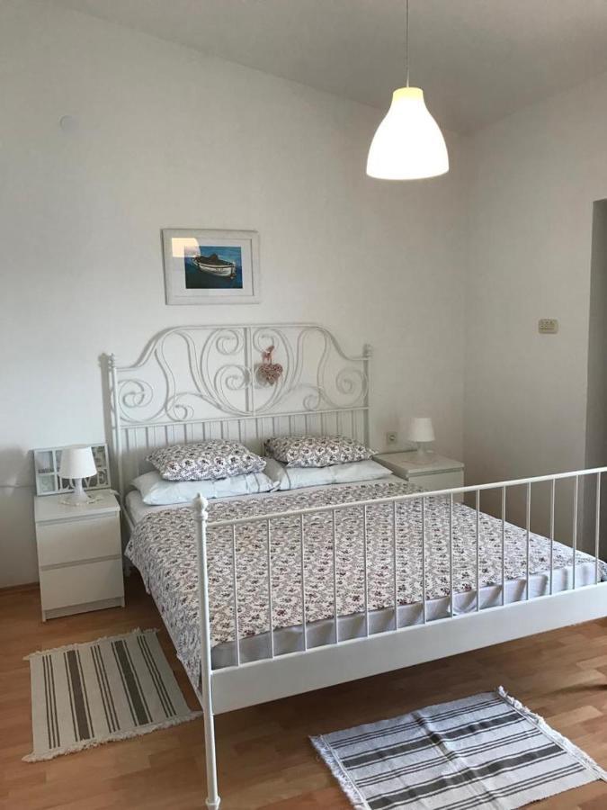 Apartmani Darko Kornić Esterno foto