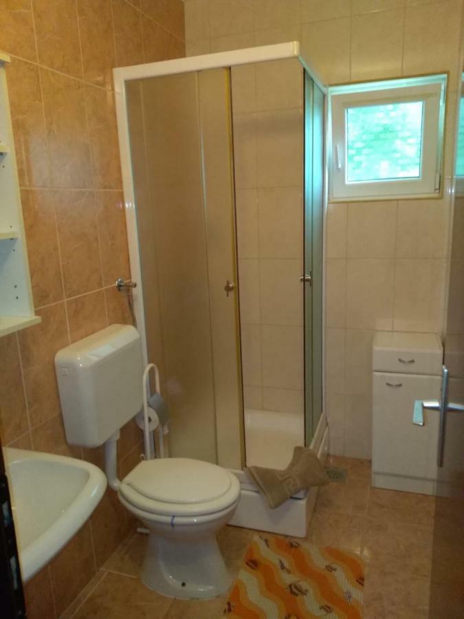 Apartmani Darko Kornić Esterno foto